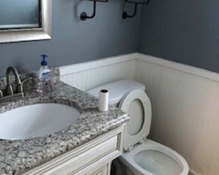 Photo of Bathroom in Guntersville