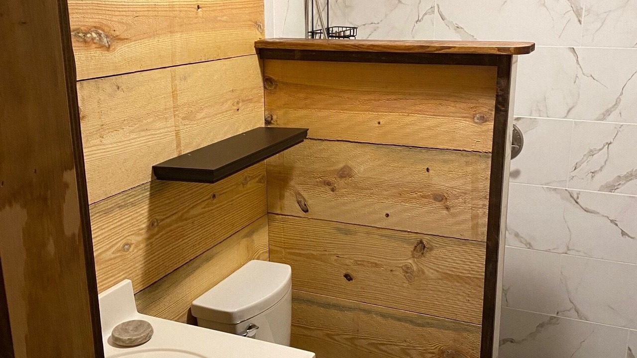Photo of Bathroom in Rising Fawn
