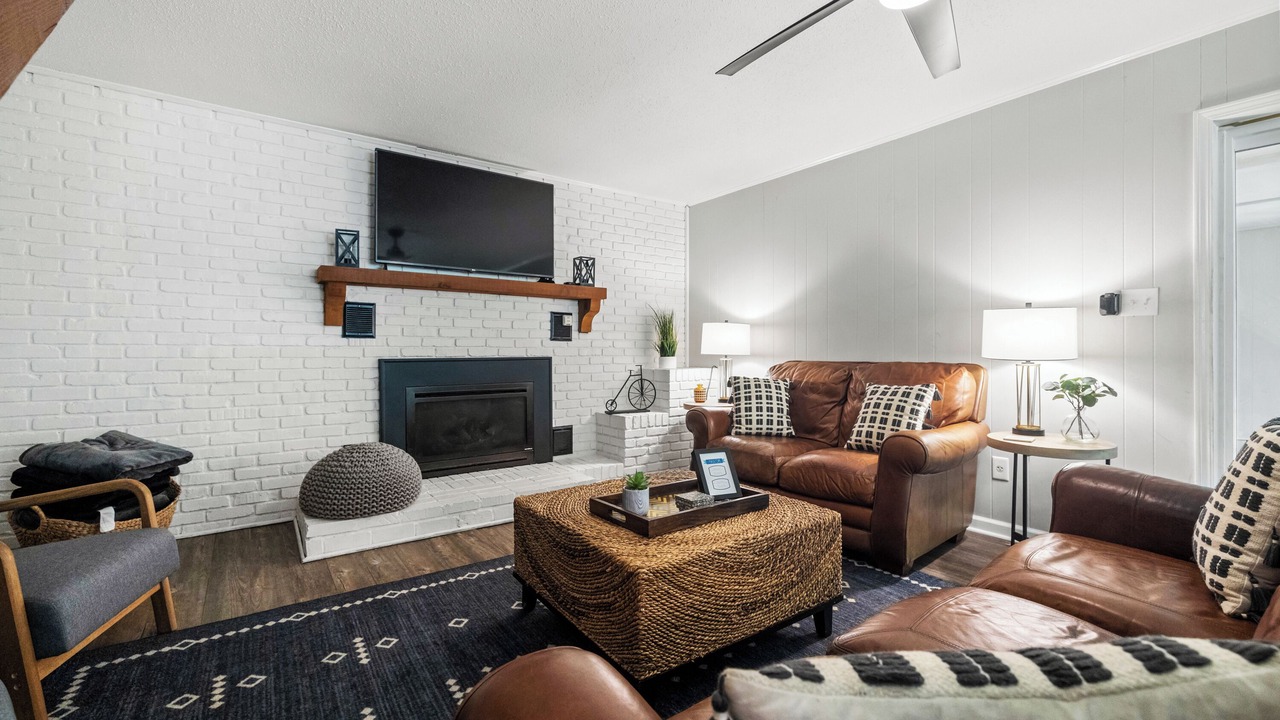 Photo of Livingroom in Louisville