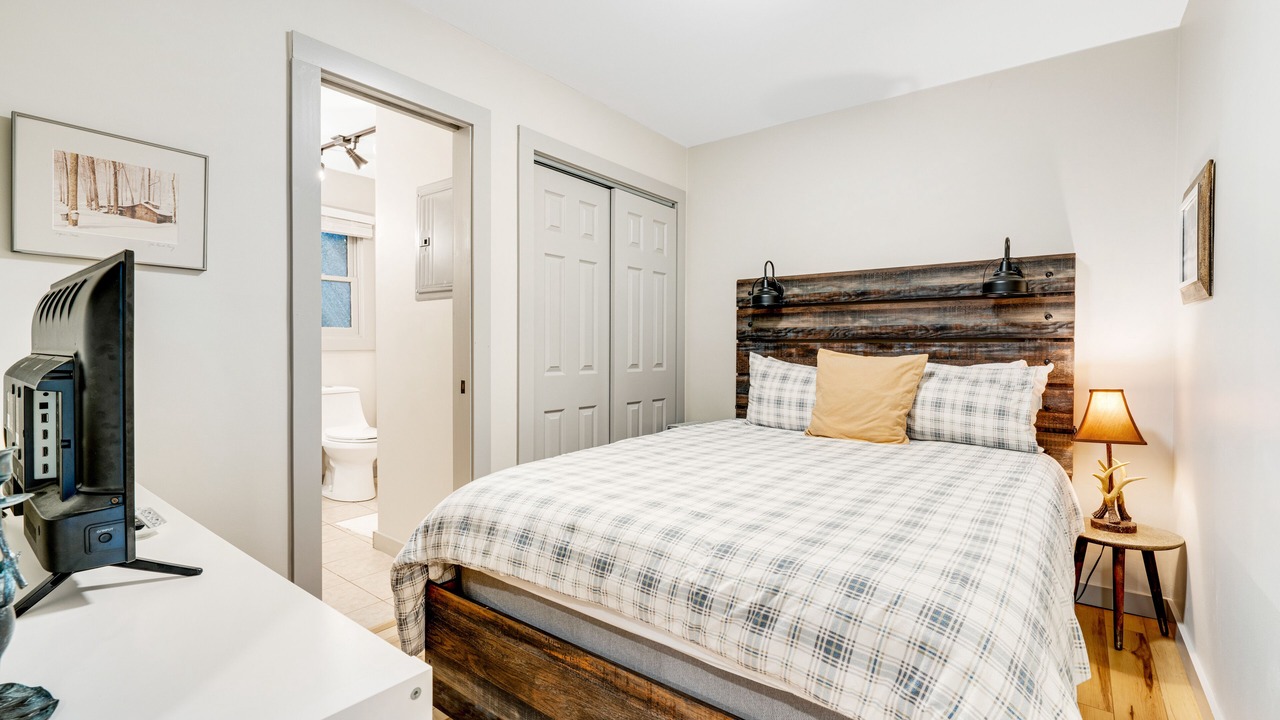 Photo of Bedroom in Beech Mountain