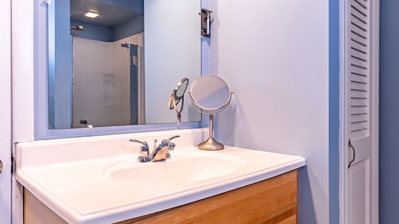 Photo of Bathroom in Mantoloking