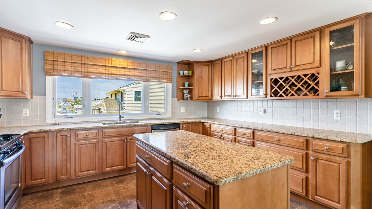 Photo of Kitchen in Mantoloking