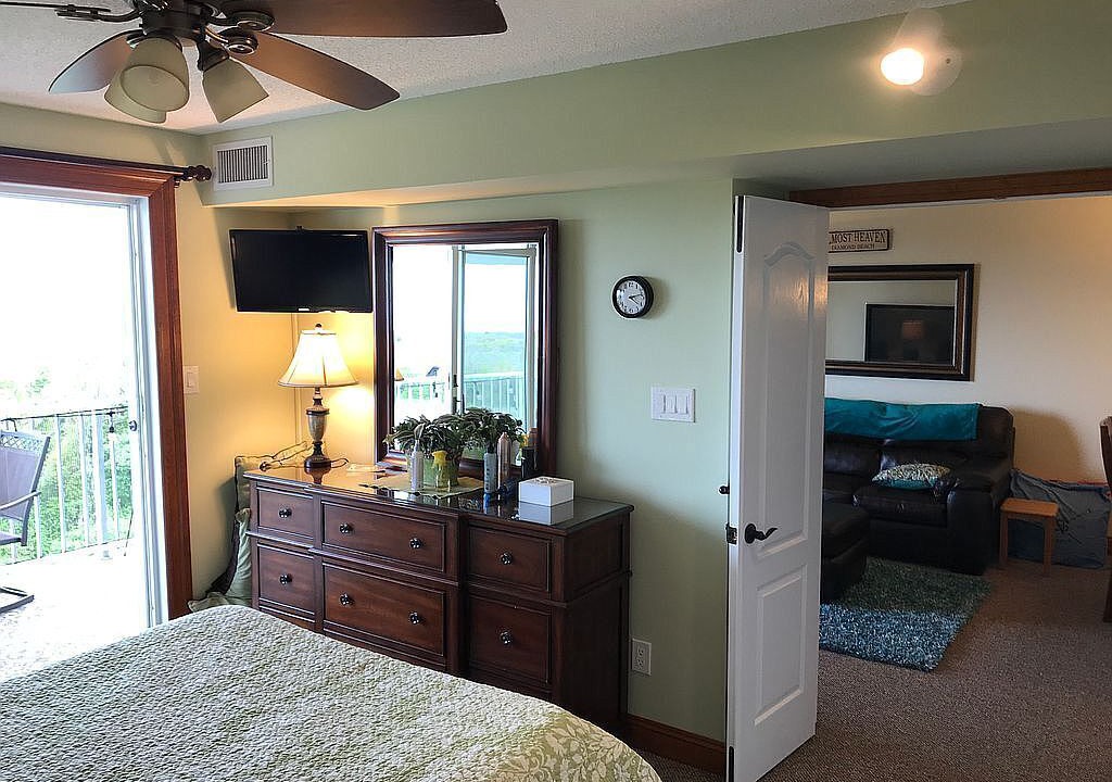 Photo of Bedroom in Diamond Beach