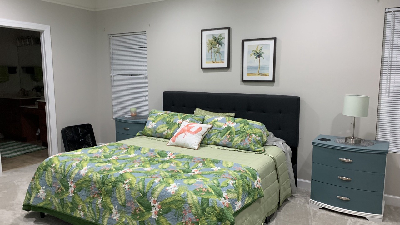 Photo of Bedroom in Green Meadow