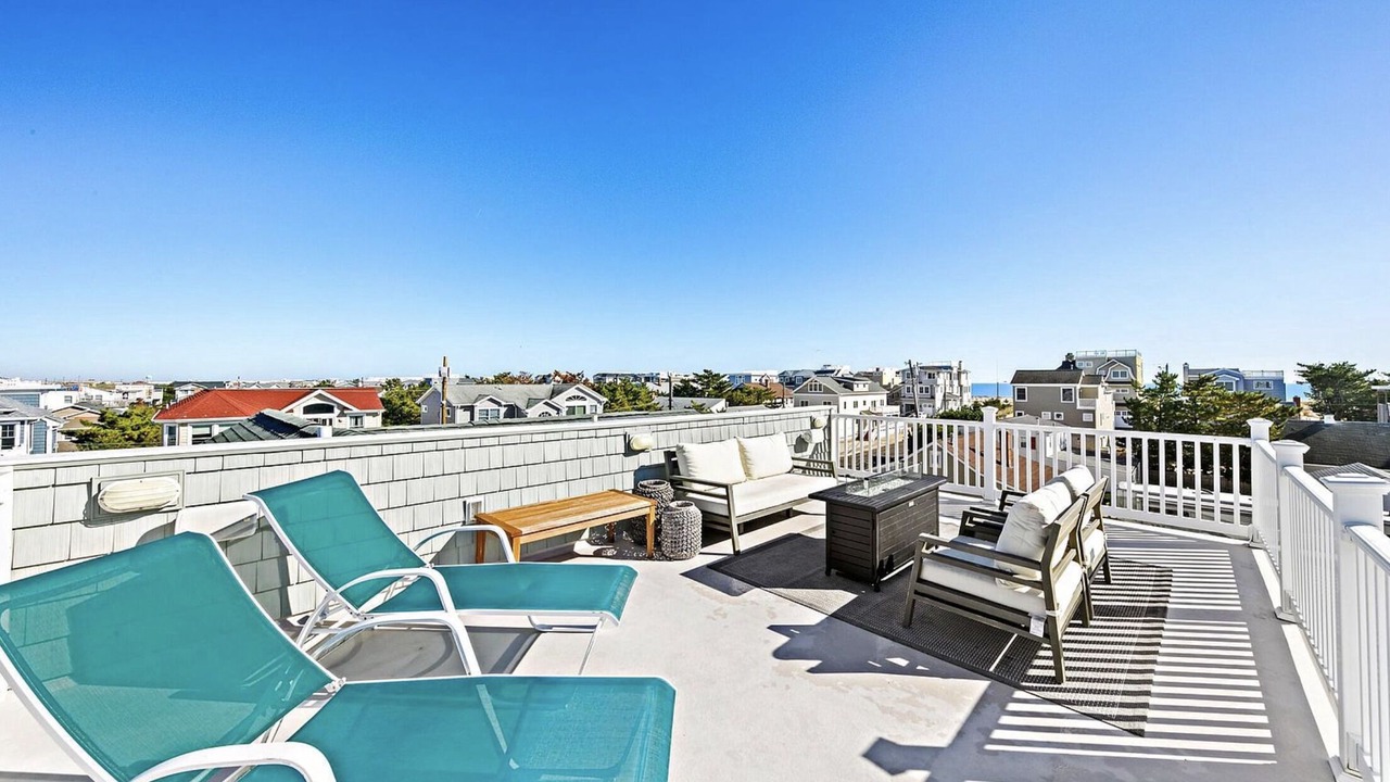 Photo of Patio Balcony in North Beach Haven