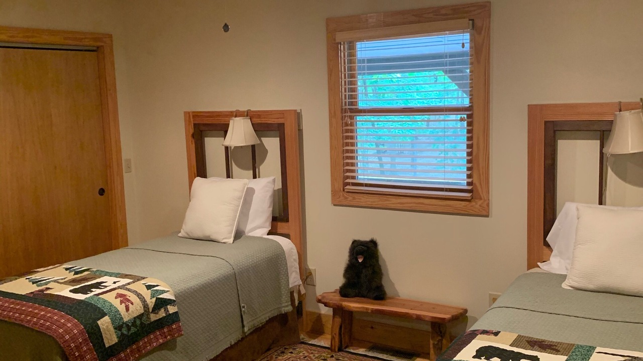 Photo of Bedroom in Menlo
