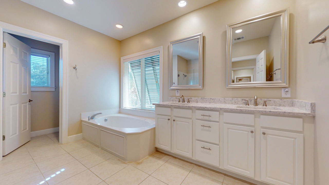 Photo of Bathroom in Palmetto Dunes