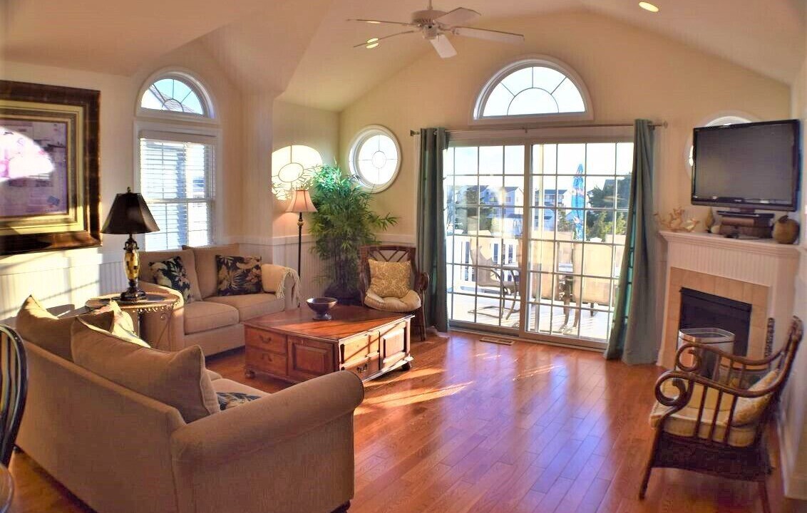 Photo of Livingroom in Townsend's Inlet