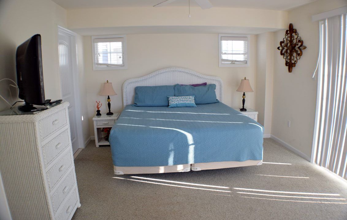 Photo of Bedroom in Townsend's Inlet