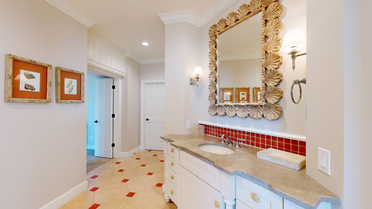 Photo of Bathroom in Palmetto Dunes