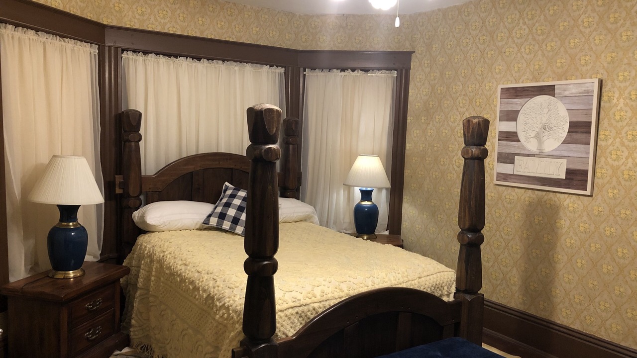 Photo of Bedroom in Hamilton