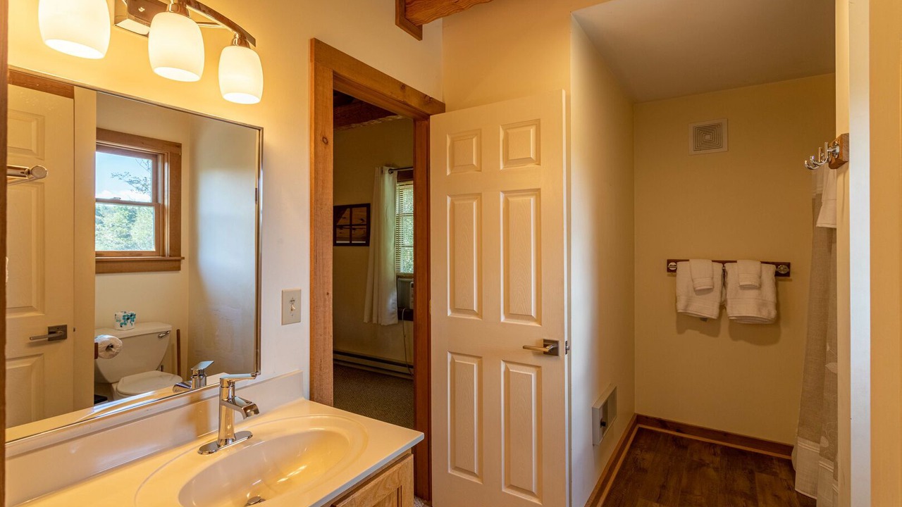 Photo of Bathroom in Seven Devils