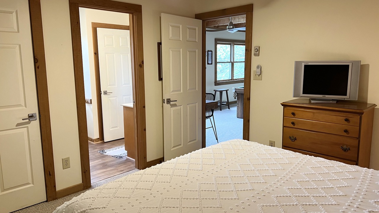 Photo of Bedroom in Seven Devils