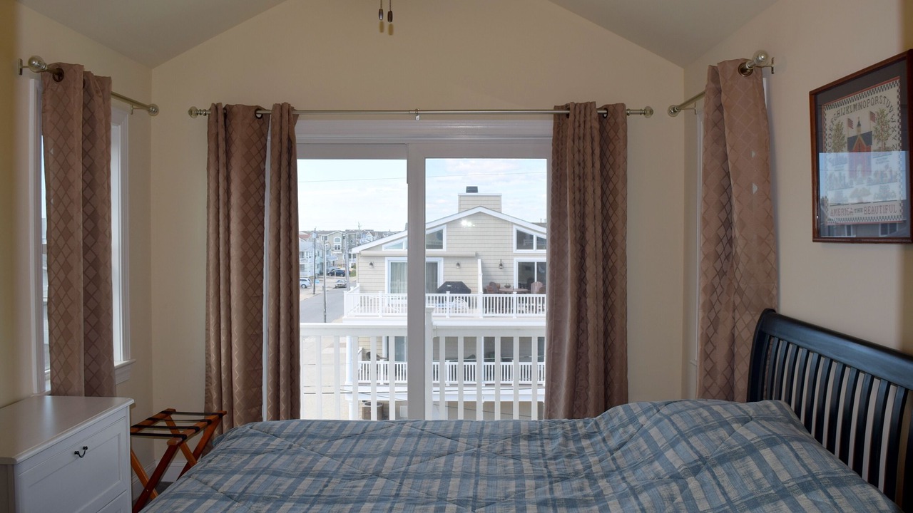 Photo of Bedroom in Townsend's Inlet