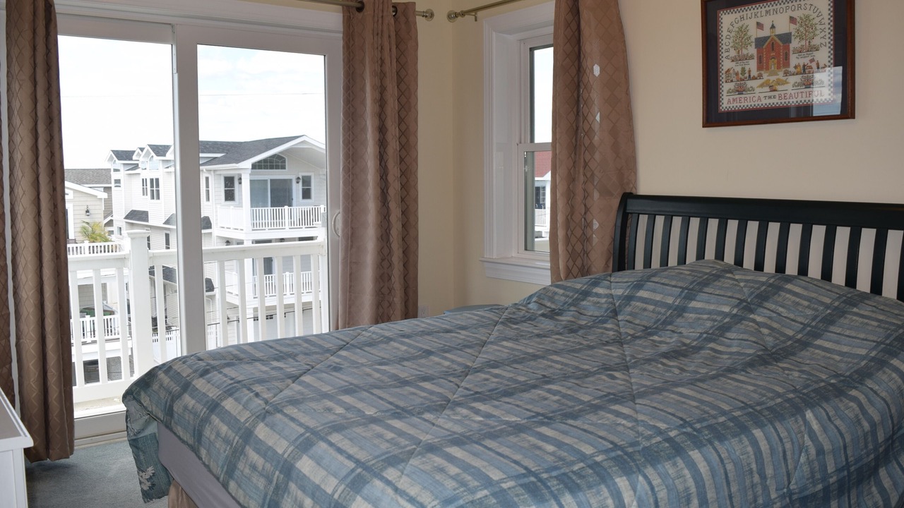 Photo of Bedroom in Townsend's Inlet