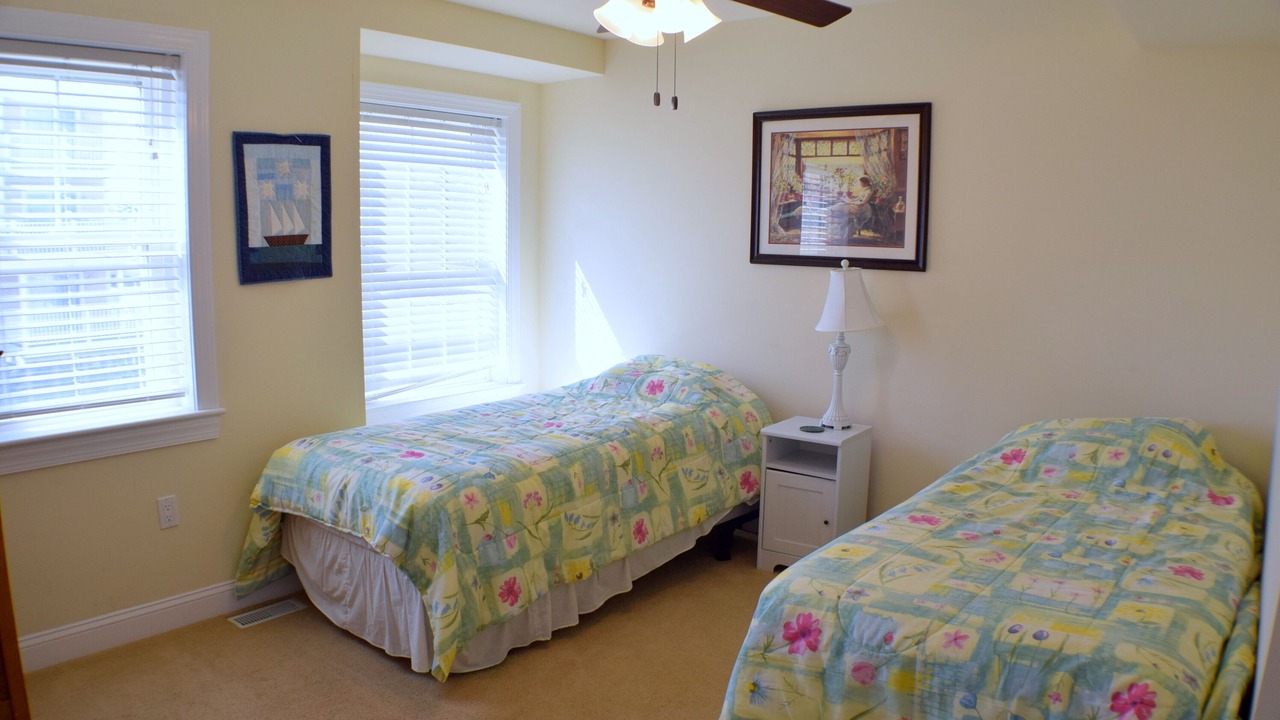 Photo of Bedroom in Townsend's Inlet
