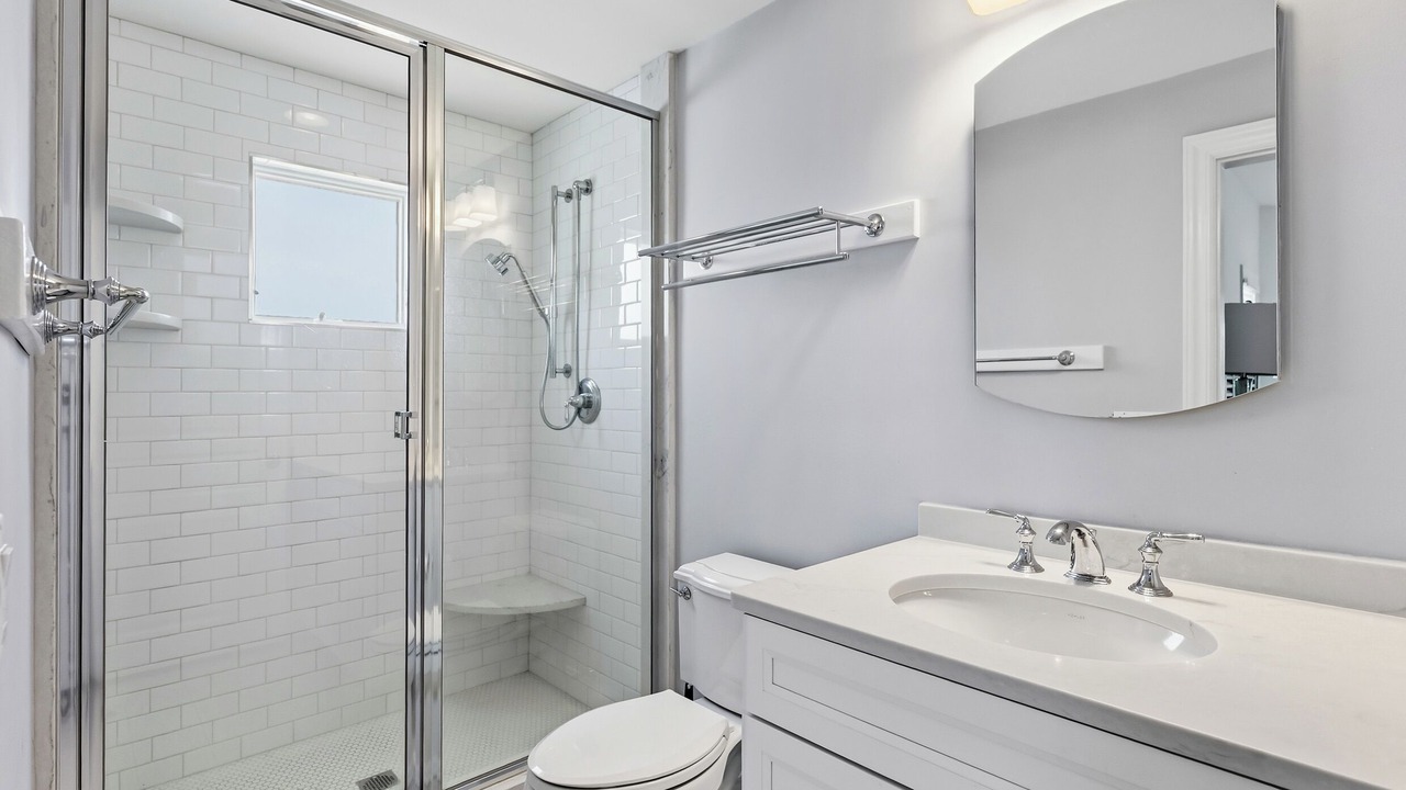 Photo of Bathroom in Stone Harbor