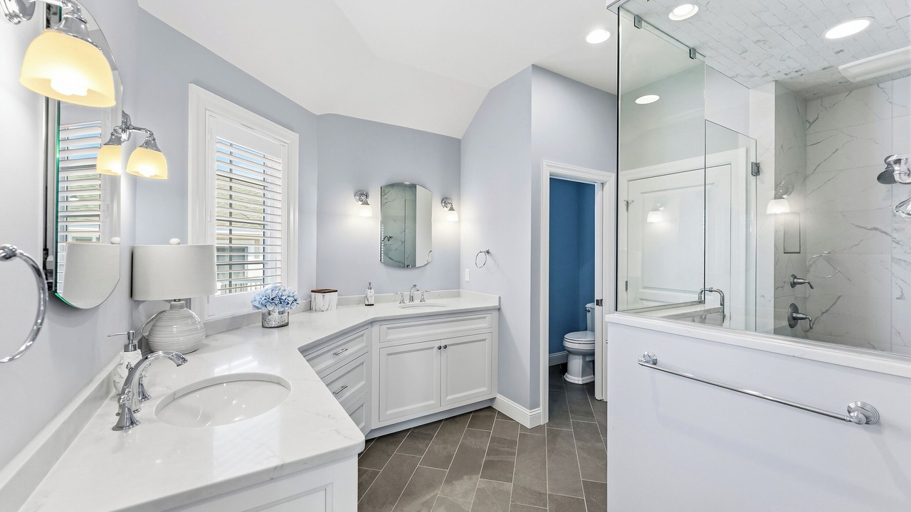 Photo of Bathroom in Stone Harbor