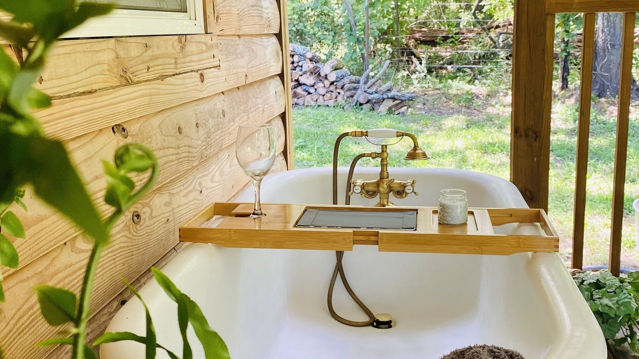 Photo of Bathroom in Guntersville