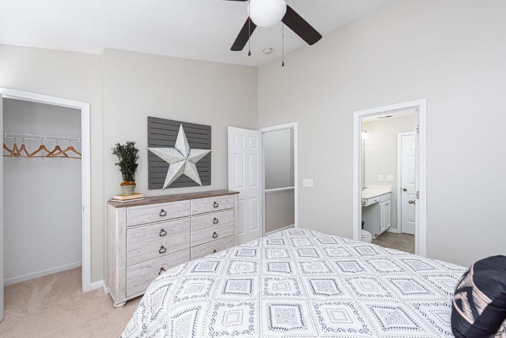 Photo of Bedroom in Northeast Raleigh