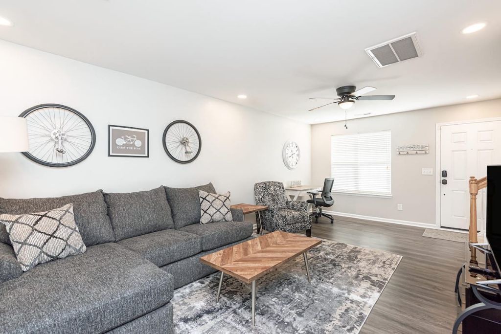 Photo of Livingroom in Northeast Raleigh