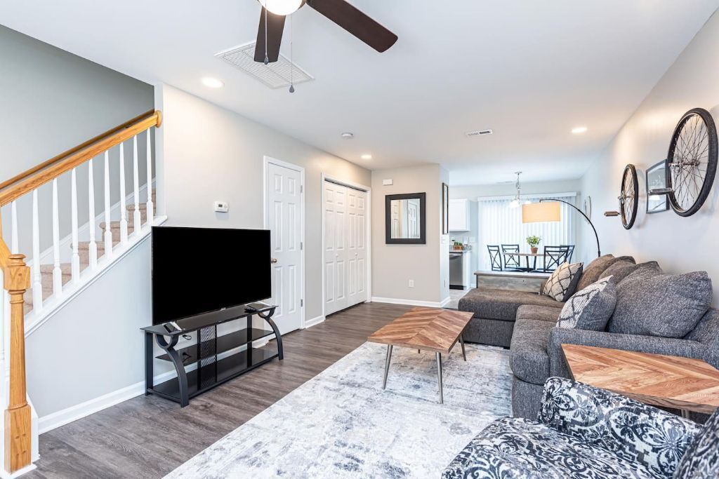 Photo of Livingroom in Northeast Raleigh