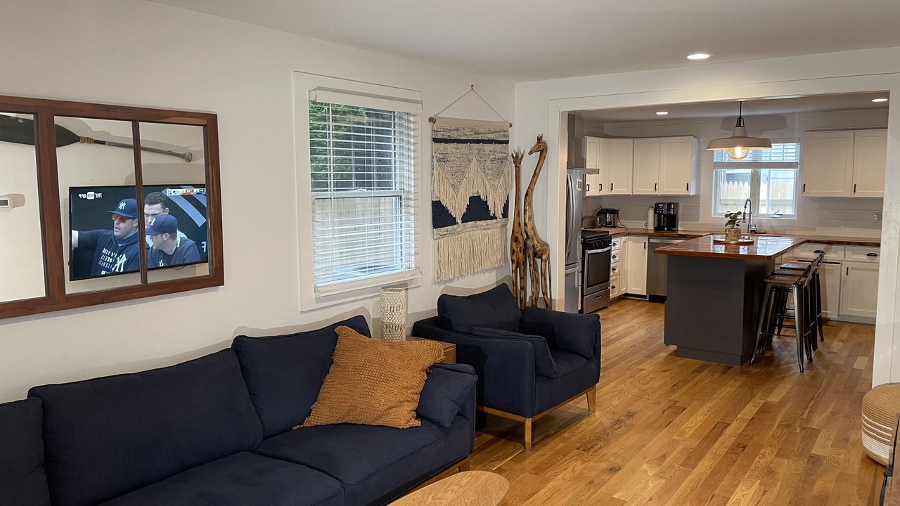 Photo of Livingroom in Allenhurst