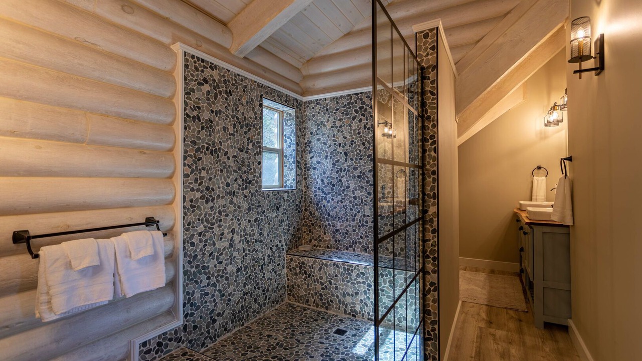 Photo of Bathroom in Sugar Grove