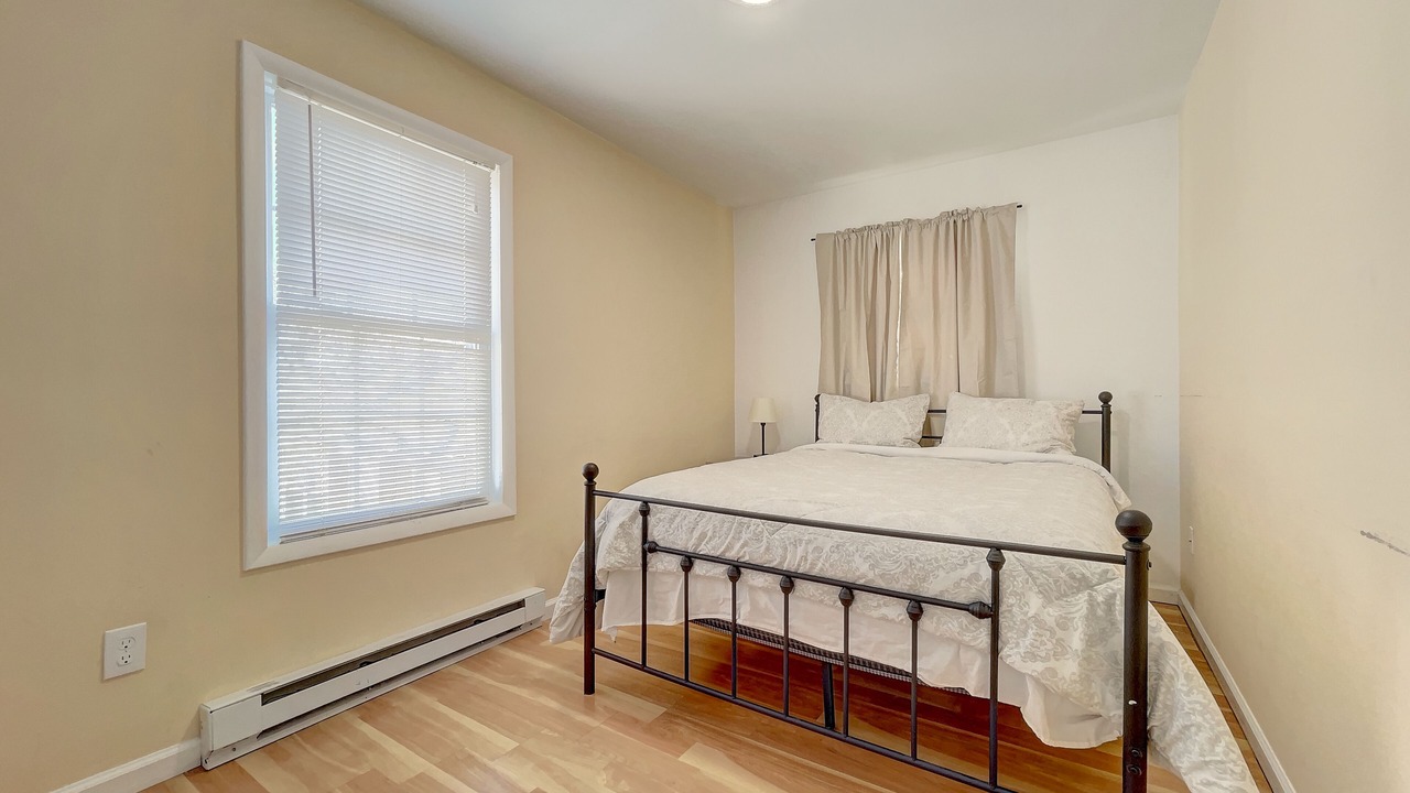 Photo of Bedroom in Keansburg