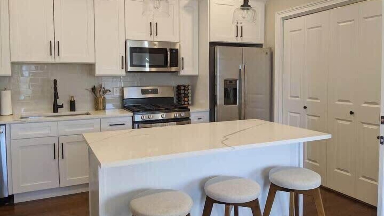 Photo of Kitchen in West Lakeview