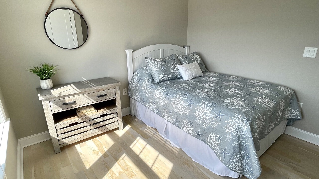 Photo of Bedroom in Seaside Heights