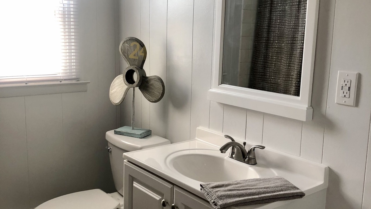 Photo of Bathroom in Ship Bottom