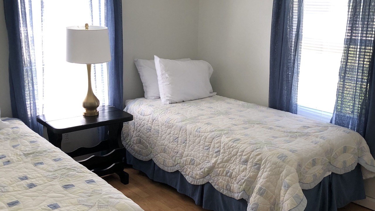 Photo of Bedroom in Cedar Bluff