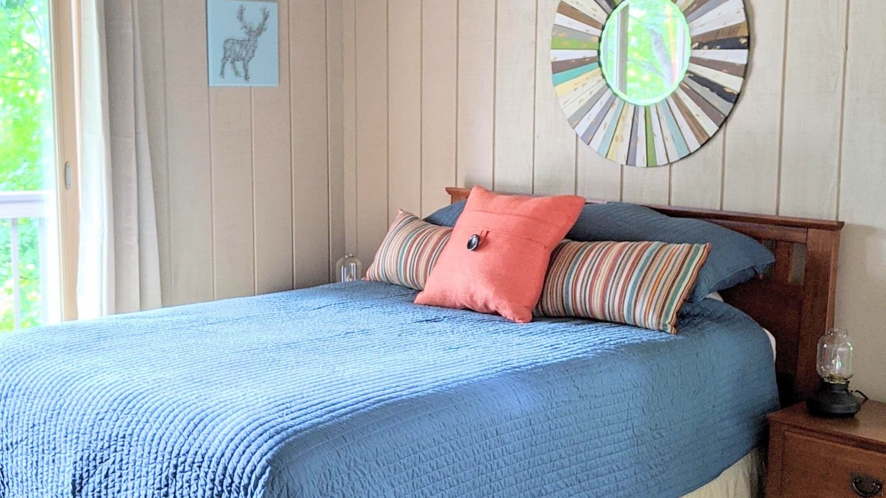 Photo of Bedroom in Seven Devils