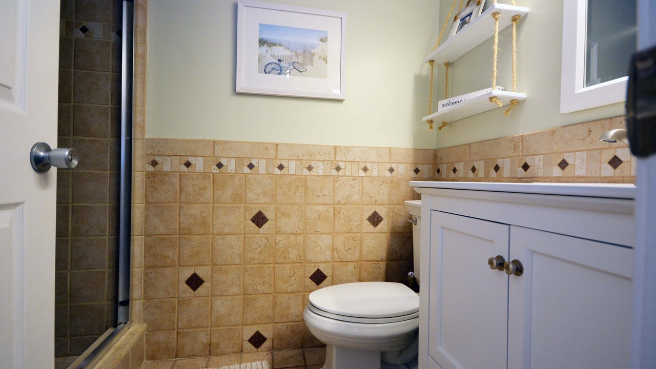 Photo of Bathroom in Midtown Ocean City