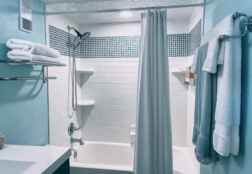 Photo of Bathroom in Garden City