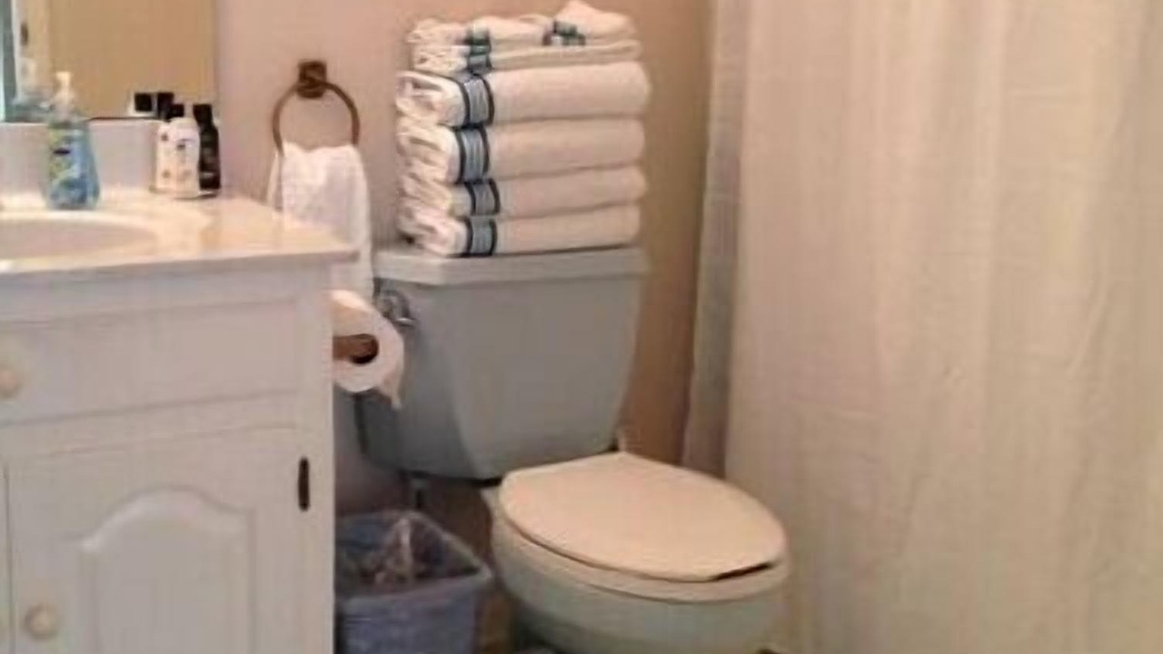 Photo of Bathroom in Lanett