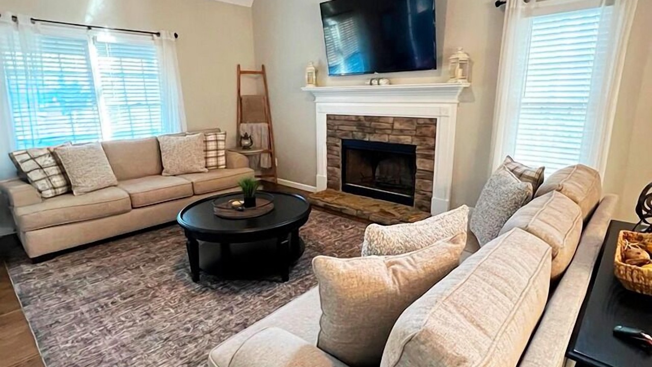 Photo of Livingroom in Cartersville