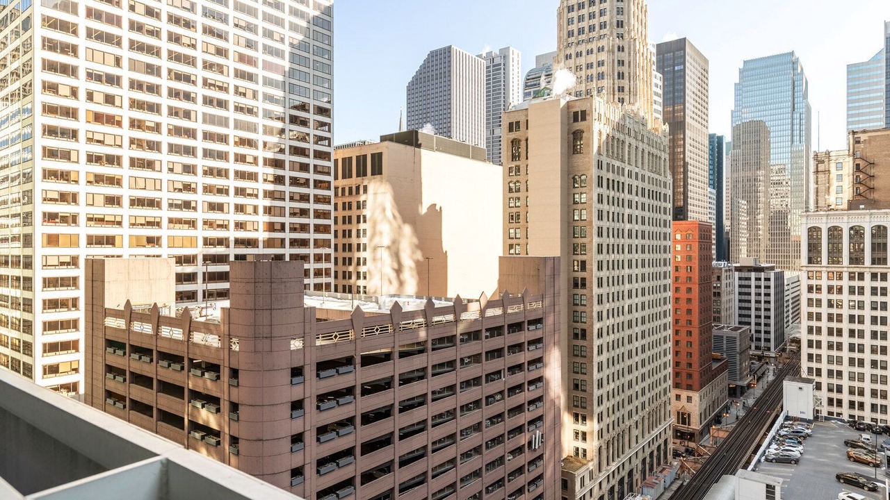 Photo of Outdoor in Downtown Chicago