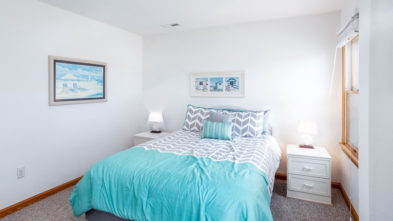 Photo of Bedroom in Corolla