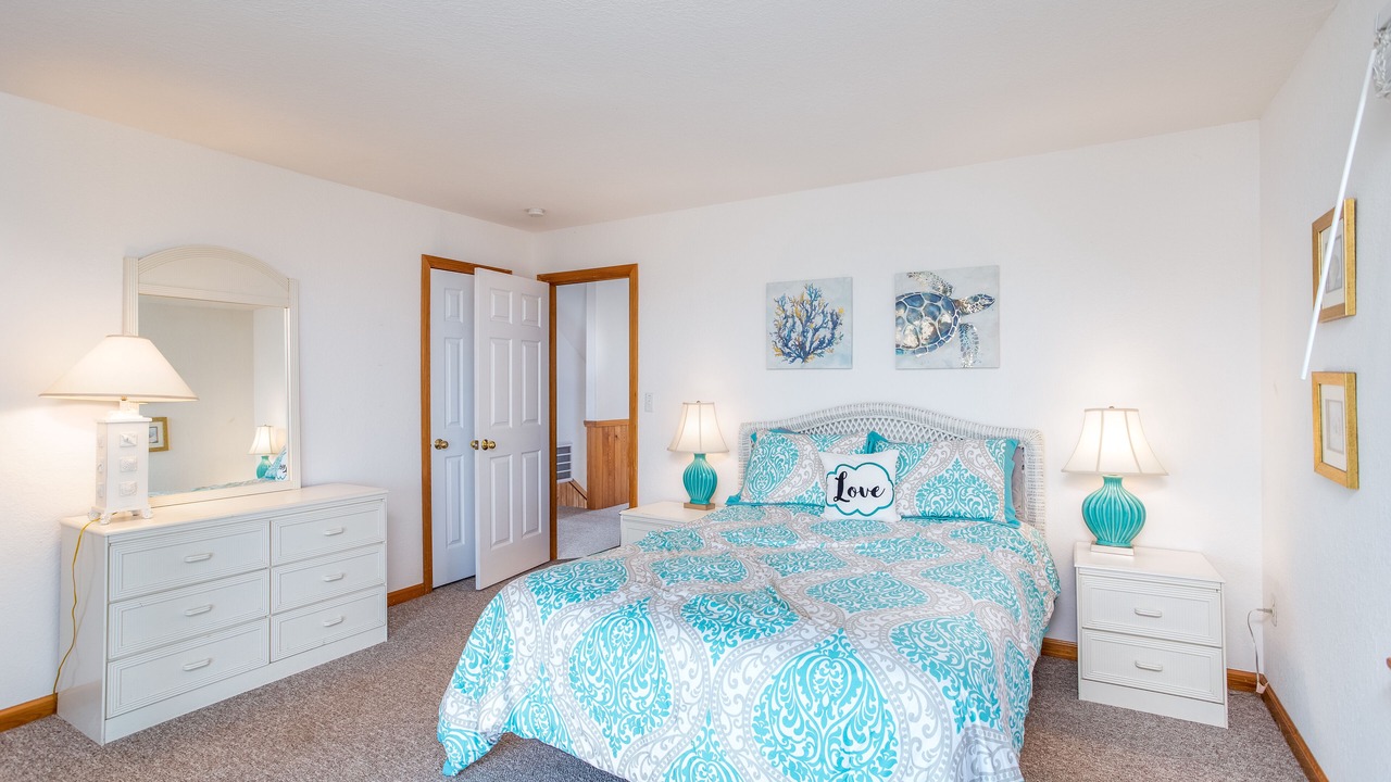 Photo of Bedroom in Corolla