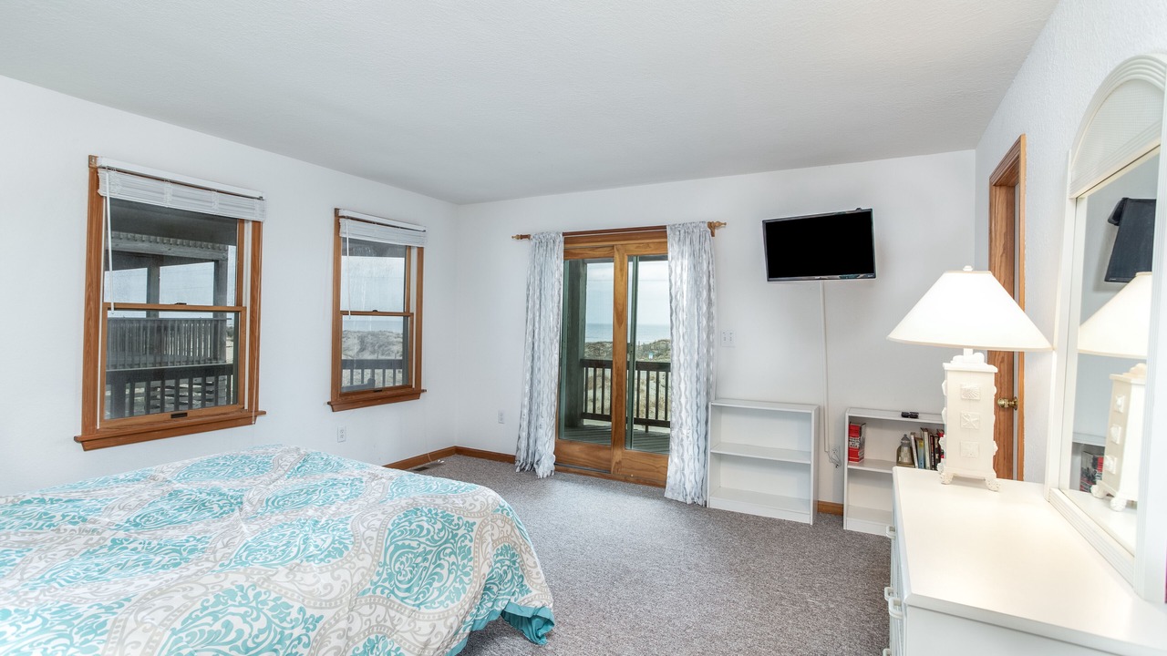 Photo of Bedroom in Corolla