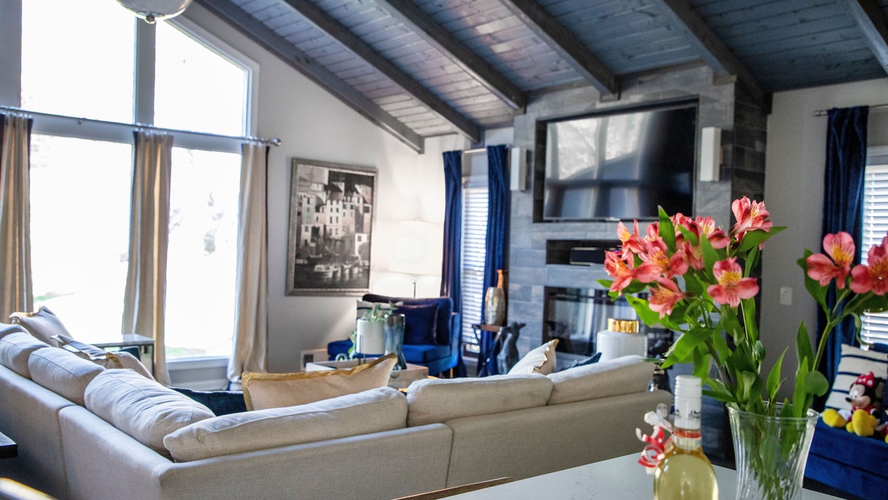 Photo of Livingroom in Roswell