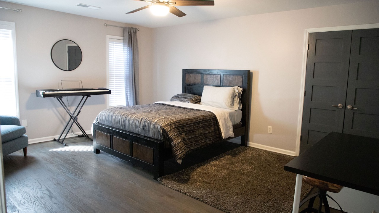 Photo of Bedroom in Roswell