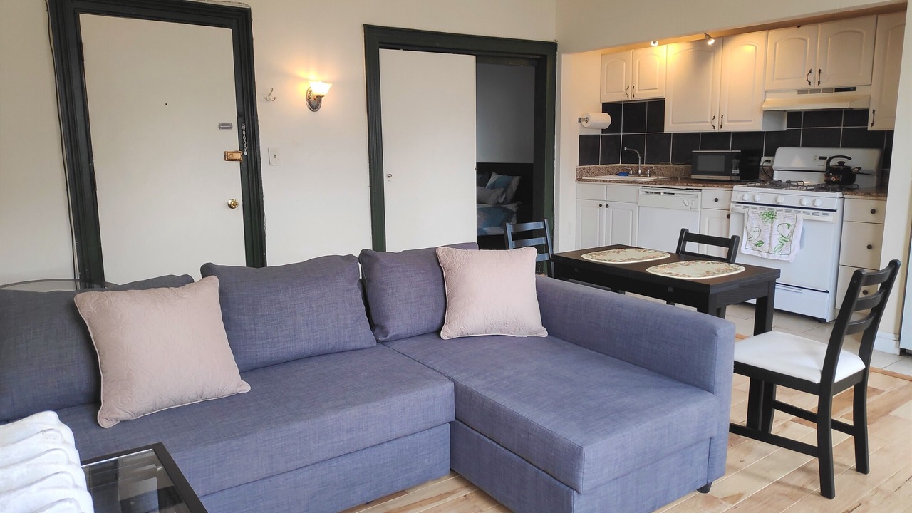 Photo of Livingroom in Bolton Hill