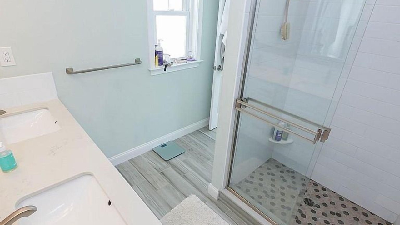 Photo of Bathroom in North End