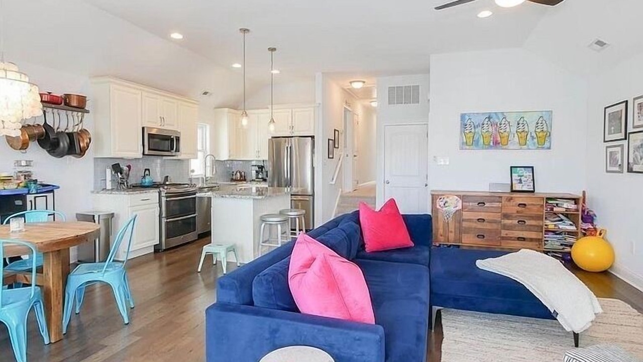 Photo of Livingroom in North End