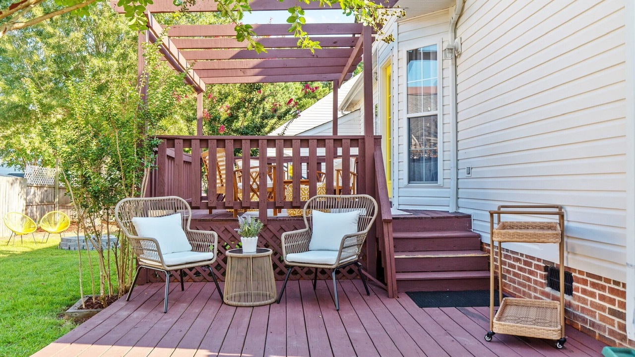 Photo of Patio Balcony in Southeast Raleigh