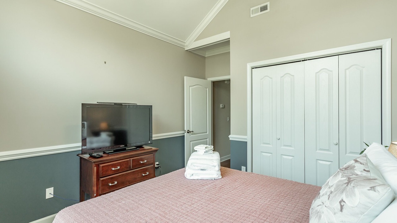 Photo of Bedroom in Graysville