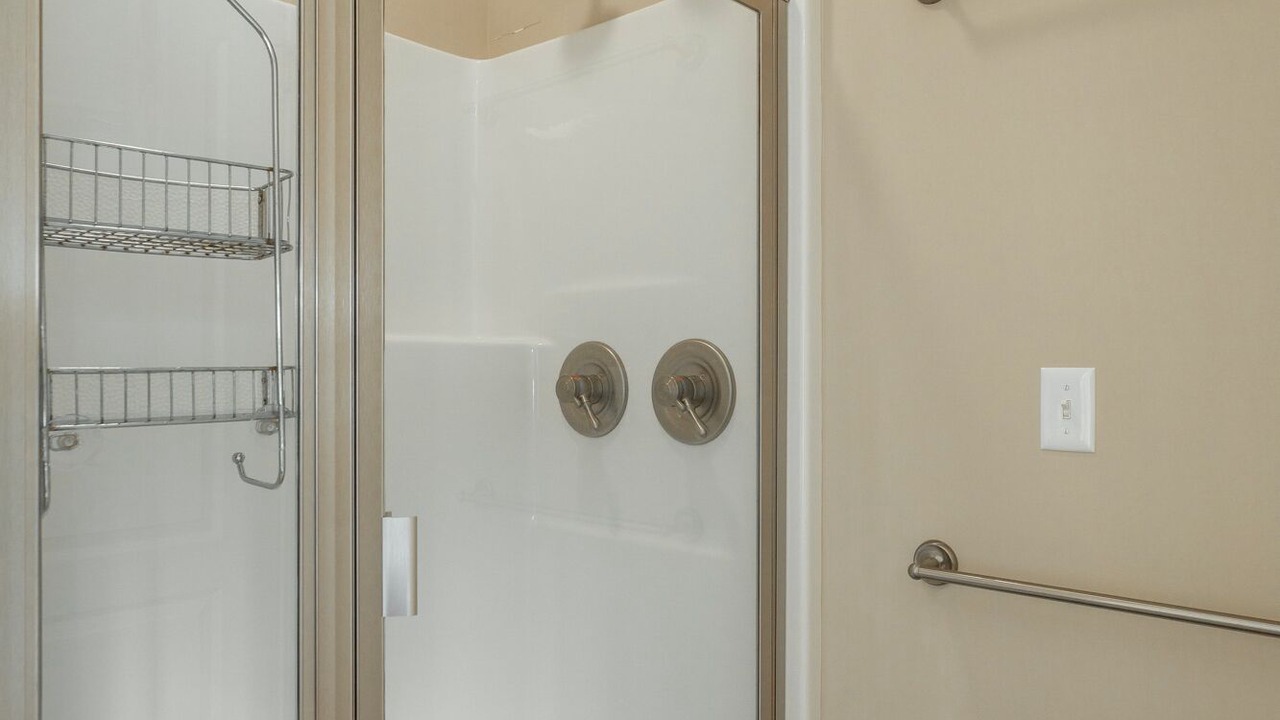 Photo of Bathroom in Graysville